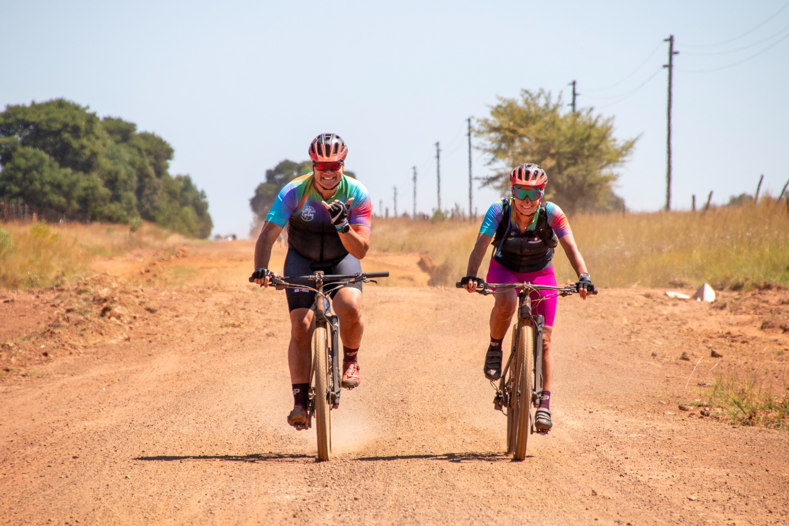 mountain bike cyclists 